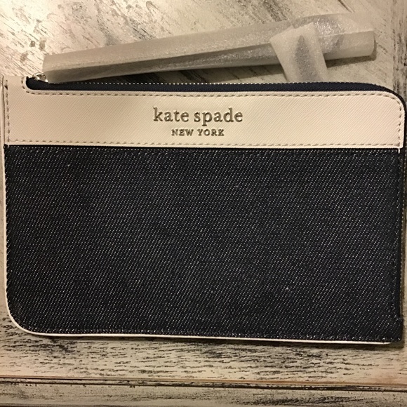 Brand New Kate Spade Wristlet - Picture 1 of 2